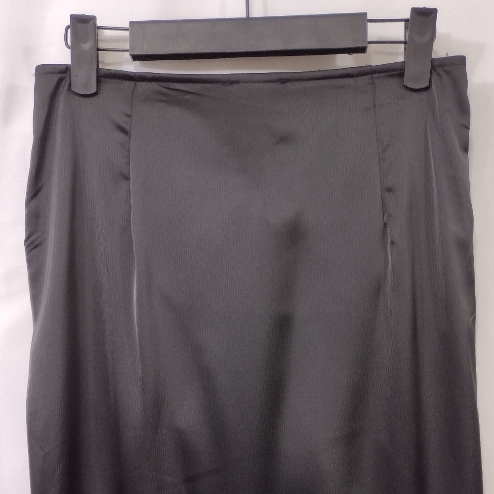 NWT Pretty Little Thing Satin Twist Front Midi Skirt Women's 6 Black Boho Retro - Picture 8 of 10